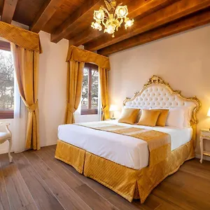 Laguna D'oro Luxury , Venice Italy