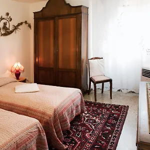 Ca Lezze Bell'appartamento Nel Cuore Di Apartament